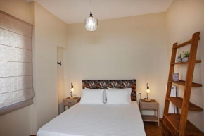 Pagrati Hilton location Bentzi Family Suite 5